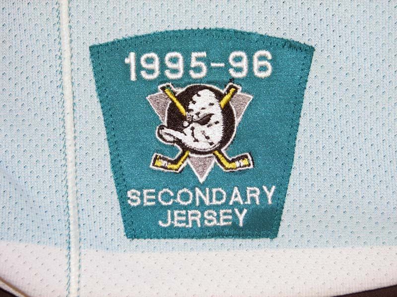 Anaheim Mighty Ducks 1995-96 Team Signed Replica Jersey JSA Authenticated