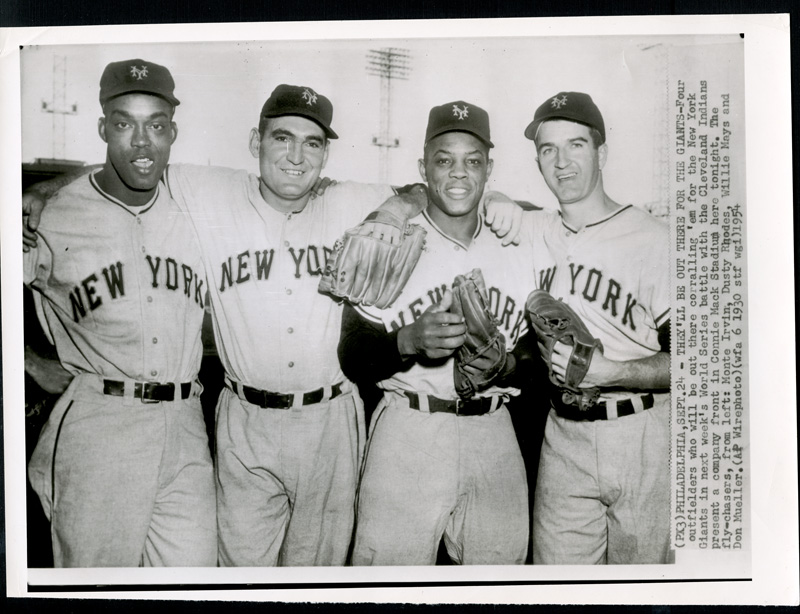 1954 New York Giants Type III 7.5x10 Wire Photo with Mays and Irvin