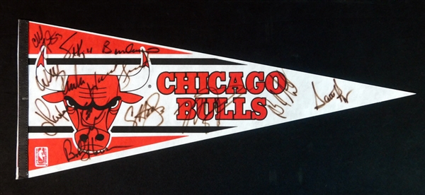 1991-92 World Champion Chicago Bulls Team-Signed Pennant with (12) Signatures Featuring Jordan and Pippen JSA