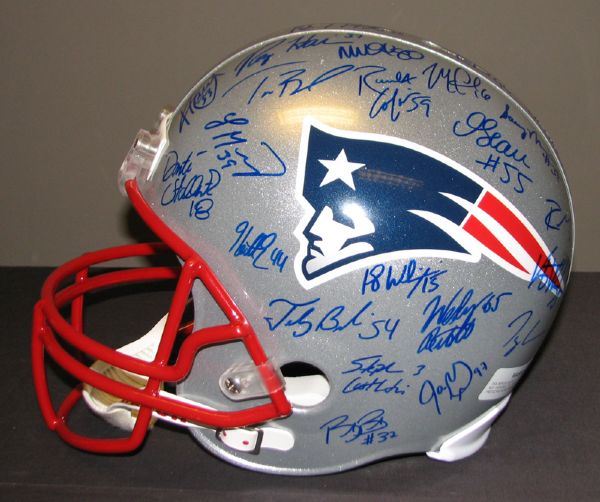 2009 New England Patriots Team-Signed Helmet with (44) Signatures Including Brady