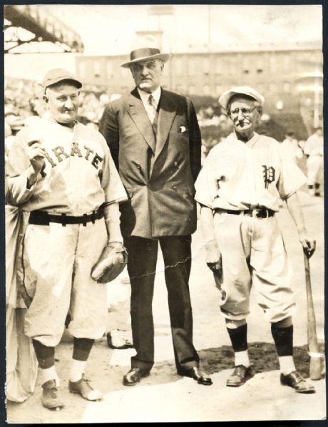 Honus Wagner Pittsburgh Pirates Type I Original News Photo