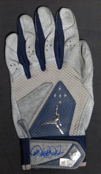 Derek Jeter Game-Used and Signed Batting Glove 