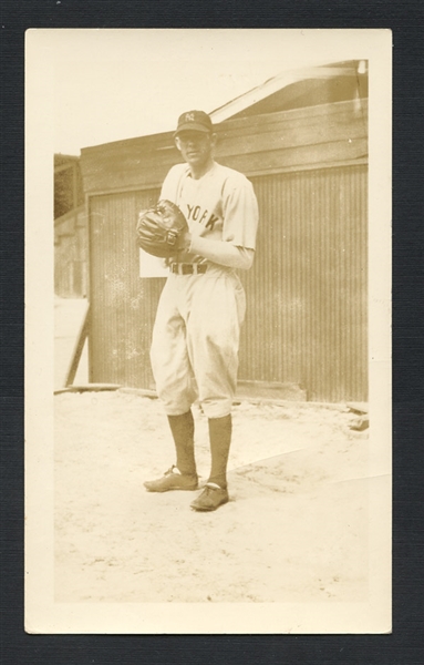 1930s Bill Dickey New York Yankees Type I Snapshot Photo