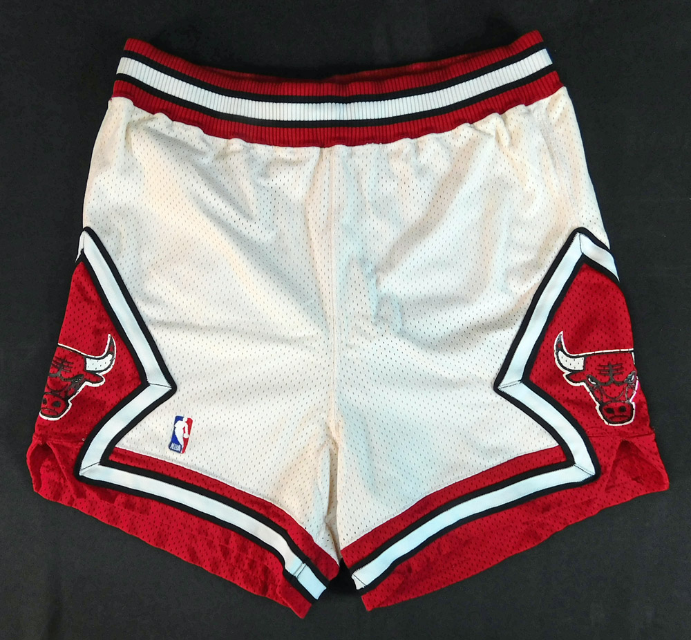 1987-88 Michael Jordan Game-Used Bulls Uniform – Memorabilia Expert