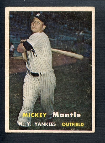 1957 Topps #95 Mickey Mantle